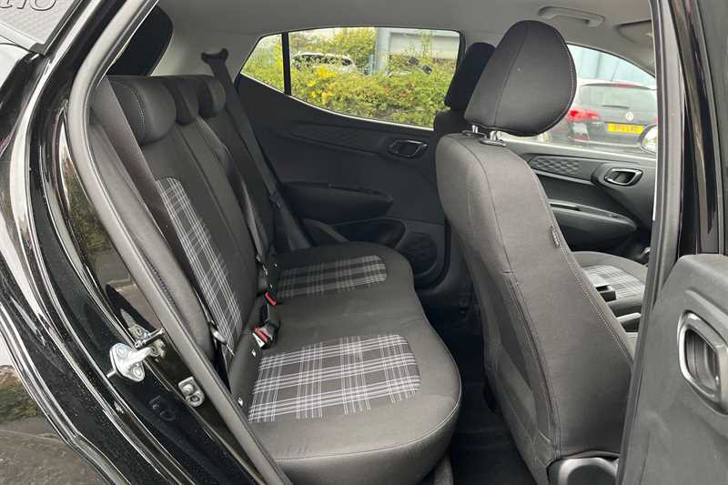 Used Hyundai i10 2024 for sale - 76088191: Photo 39