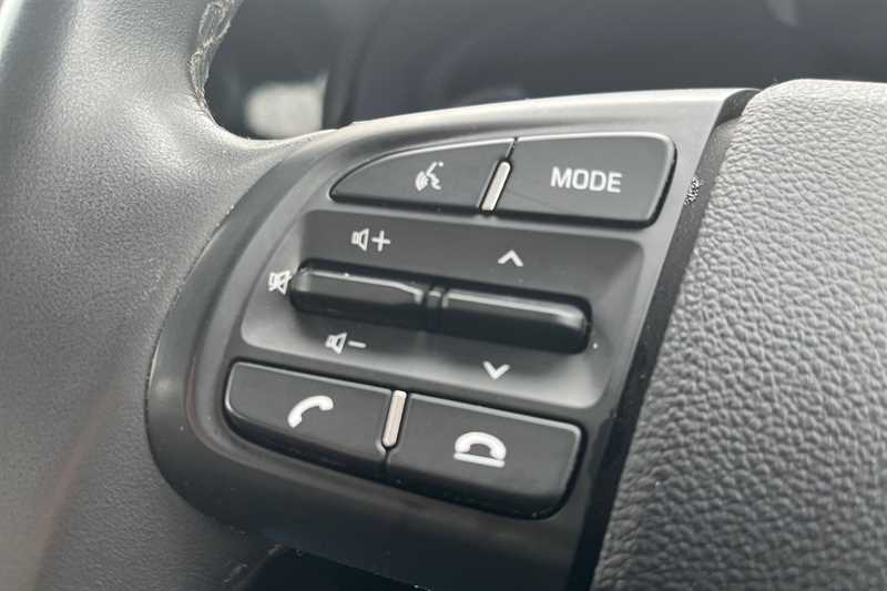 Used Hyundai i10 2021 for sale - 77728457: Photo 21