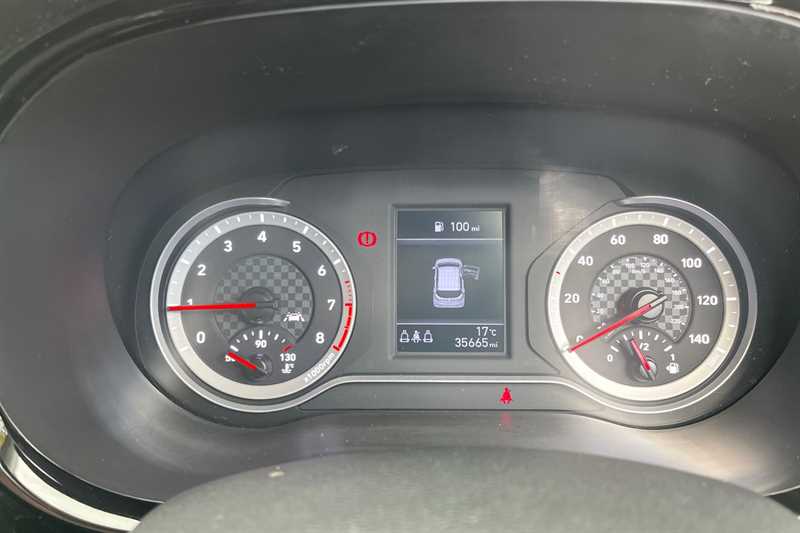 Used Hyundai i10 for sale - 76462879: Photo 20