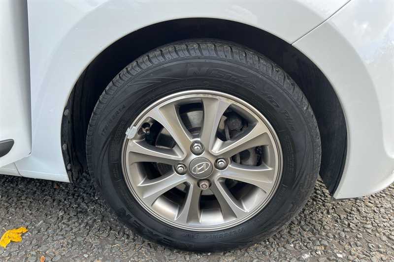 Used Hyundai i10 2016 for sale - 76362504: Photo 12