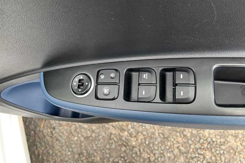 Used Hyundai i10 2016 for sale - 76362504: Photo 16