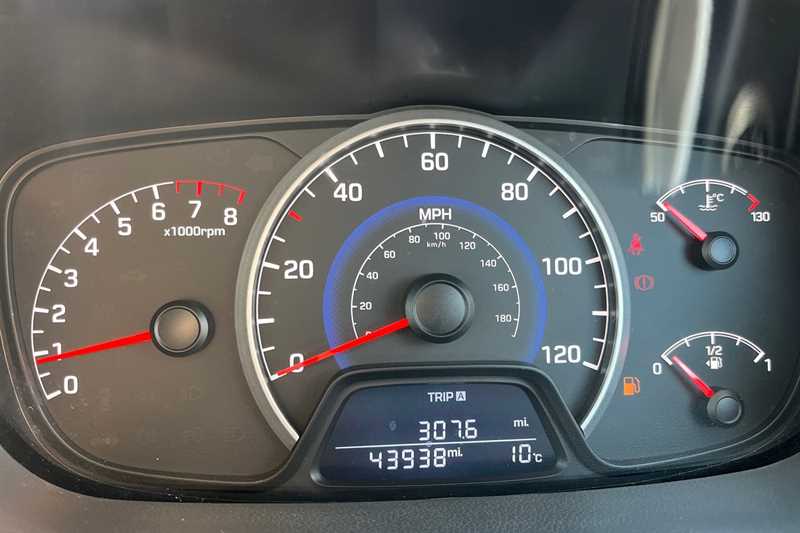 Used Hyundai i10 2016 for sale - 76362504: Photo 20