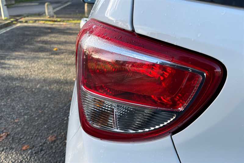 Used Hyundai i10 2016 for sale - 76362504: Photo 31