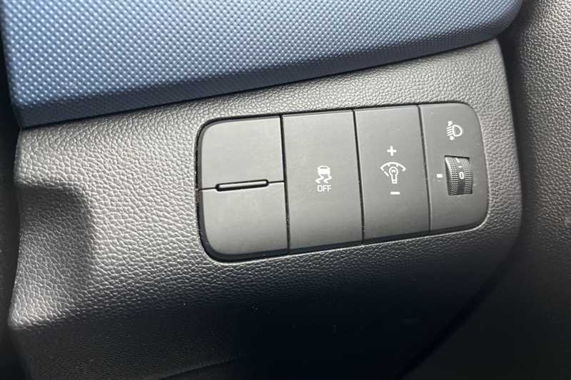 Used Hyundai i10 2016 for sale - 76362504: Photo 38