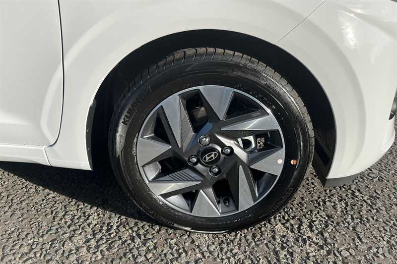 Used Hyundai i10 for sale - 76733760: Photo 9