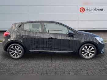 Used Renault Clio 2023 for sale - 78265365: Photo