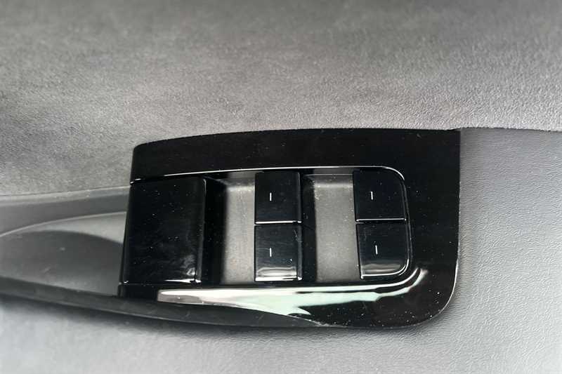 Used Tesla Model 3 2020 for sale - 77887121: Photo 16