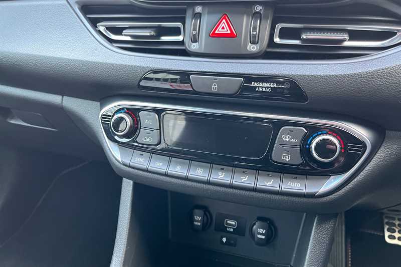 Used Hyundai i30 2022 for sale - 77711824: Photo 15