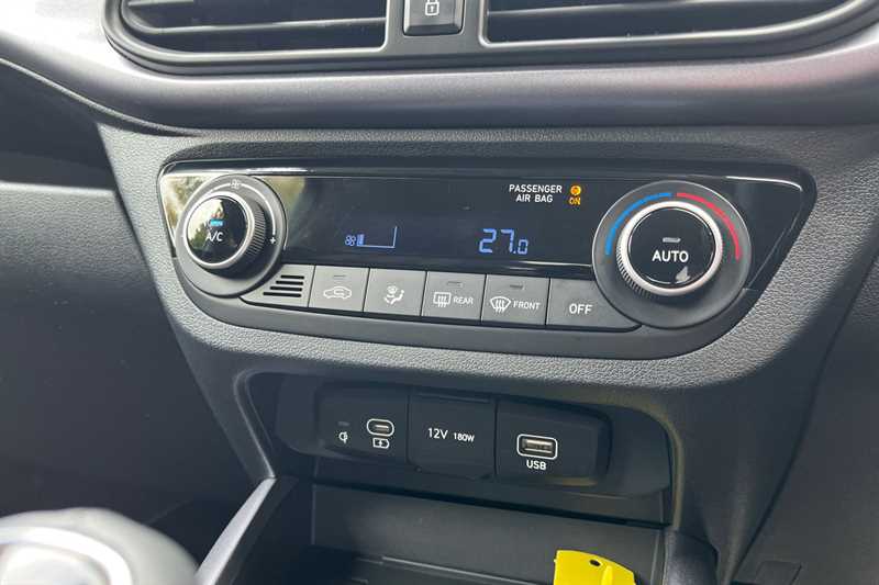 Used Hyundai i10 for sale - 76462831: Photo 15