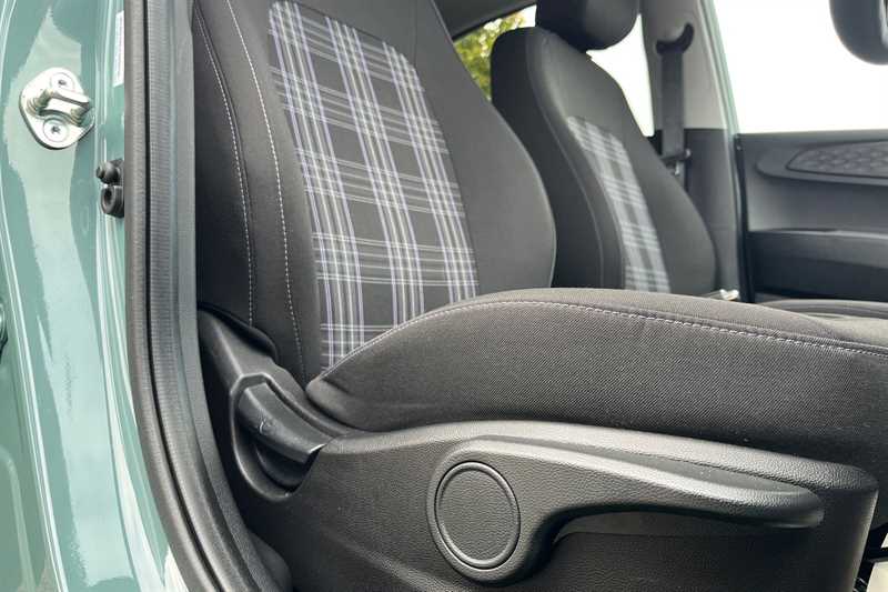 Used Hyundai i10 for sale - 76462831: Photo 26