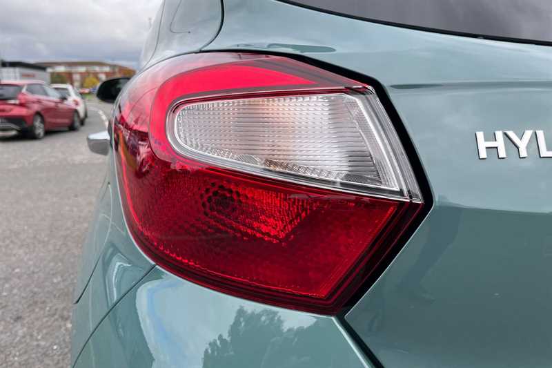 Used Hyundai i10 for sale - 76462831: Photo 31