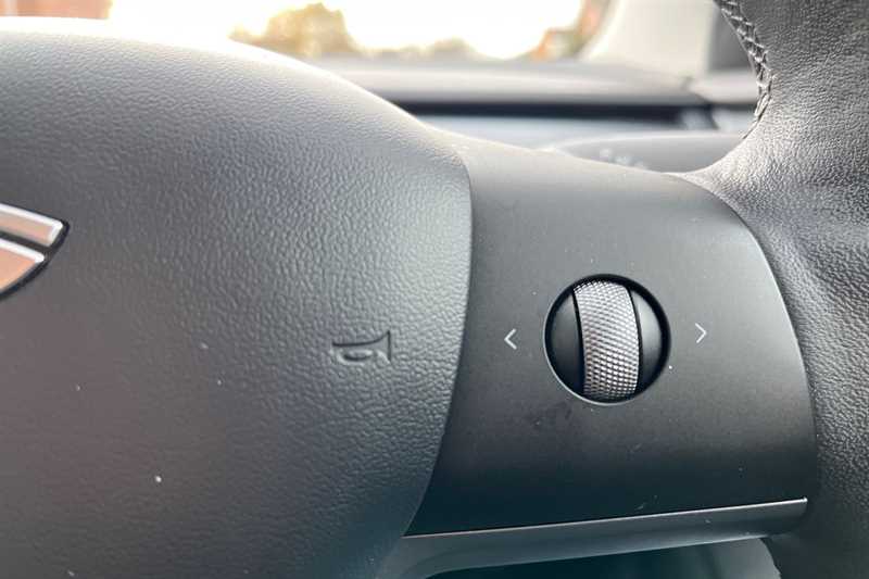 Used Tesla Model 3 2021 for sale - 76747432: Photo 22