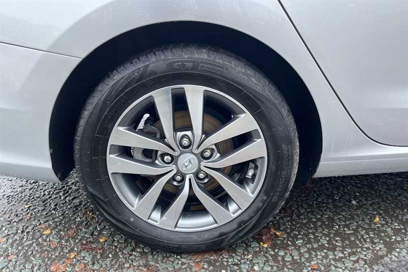 Used Hyundai i30 2017 for sale - 76956542: Photo 11