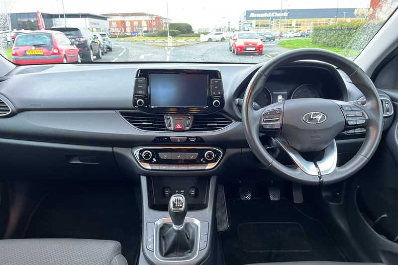 Used Hyundai i30 2017 for sale - 76956542: Photo 13