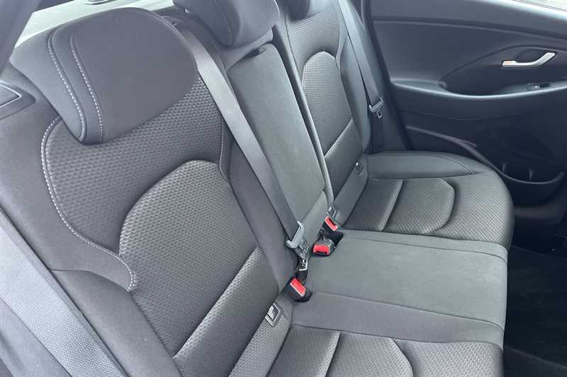 Used Hyundai i30 2017 for sale - 76956542: Photo 24