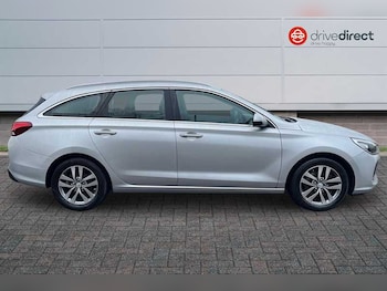 Used Hyundai i30 2017 for sale - 76956542: Photo