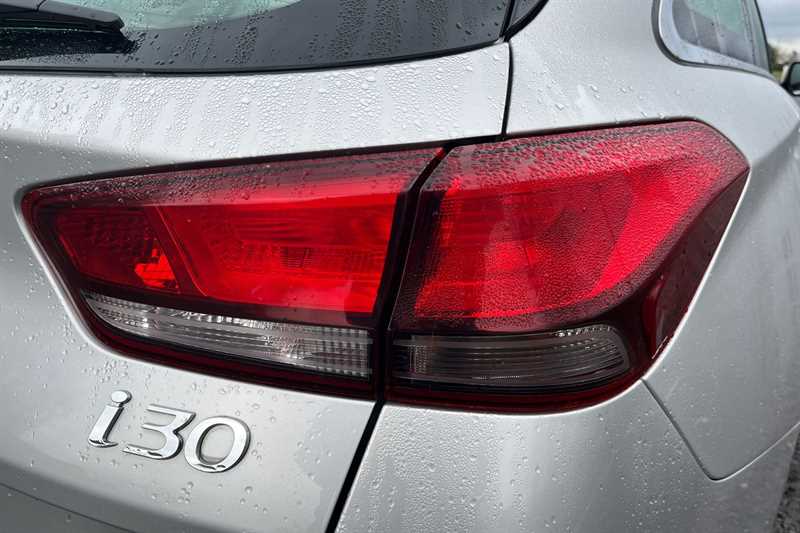 Used Hyundai i30 2017 for sale - 76956542: Photo 32