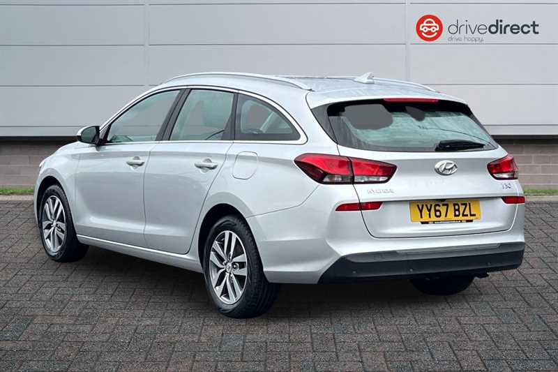 Used Hyundai i30 2017 for sale - 76956542: Photo 5