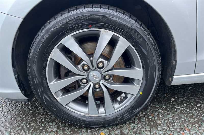 Used Hyundai i30 2017 for sale - 76956542: Photo 9