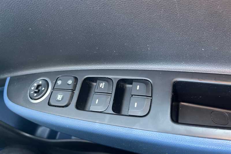 Used Hyundai i10 2016 for sale - 78208642: Photo 16