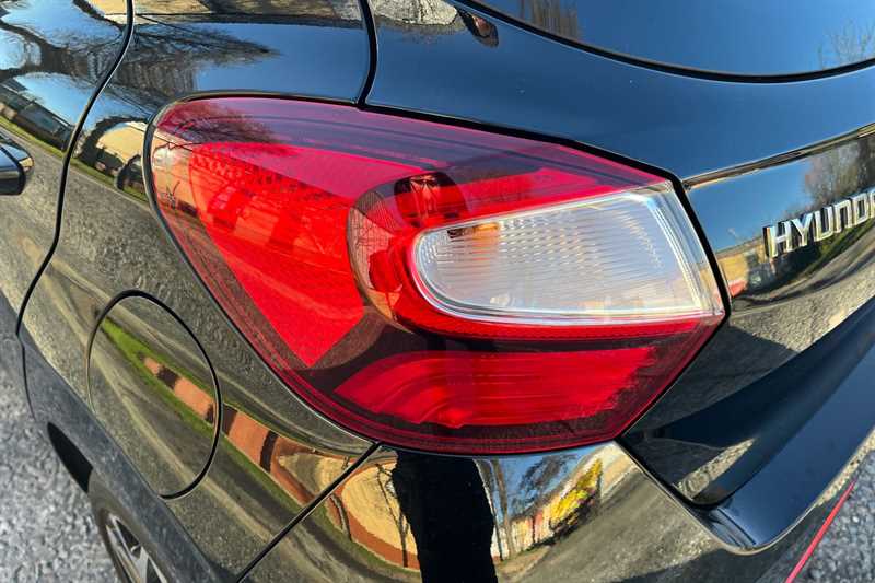 Used Hyundai i10 2022 for sale - 77363015: Photo 31