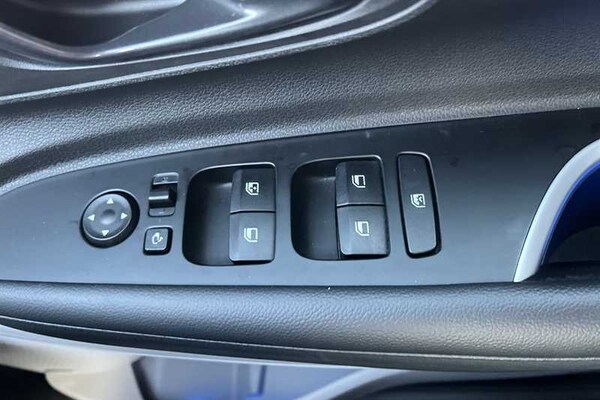 Used Hyundai i20 2023 for sale - 76140504: Photo 16