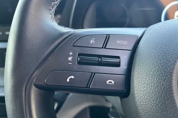 Used Hyundai i20 2023 for sale - 76140504: Photo 21