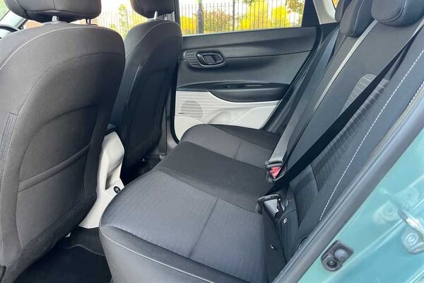 Used Hyundai i20 2023 for sale - 76140504: Photo 38