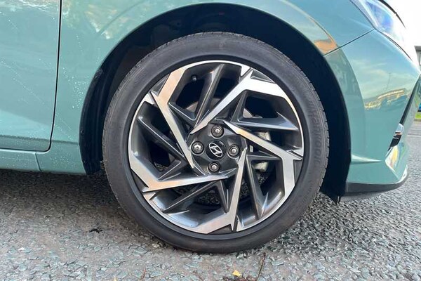 Used Hyundai i20 2023 for sale - 76140504: Photo 9