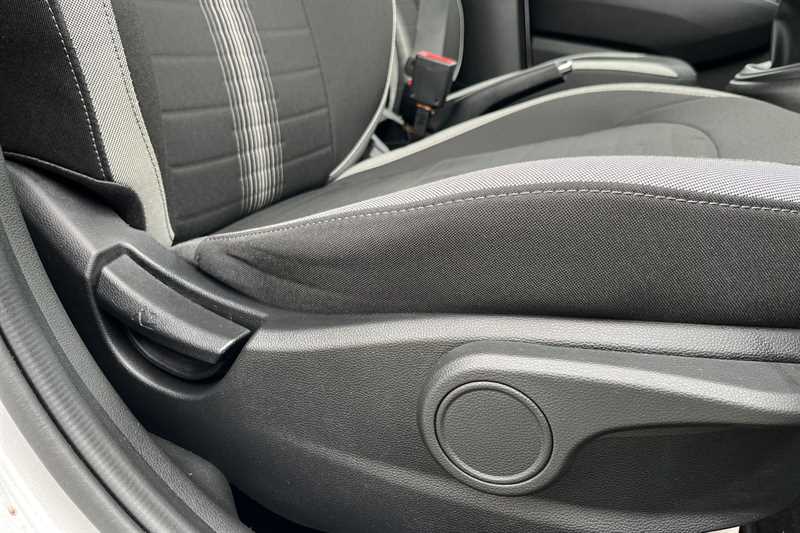 Used Hyundai i10 2021 for sale - 76530600: Photo 26