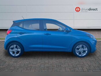 Used Hyundai i10 2023 for sale - 77788330: Photo