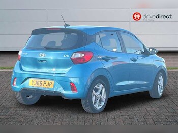 Used Hyundai i10 2023 for sale - 77788330: Photo