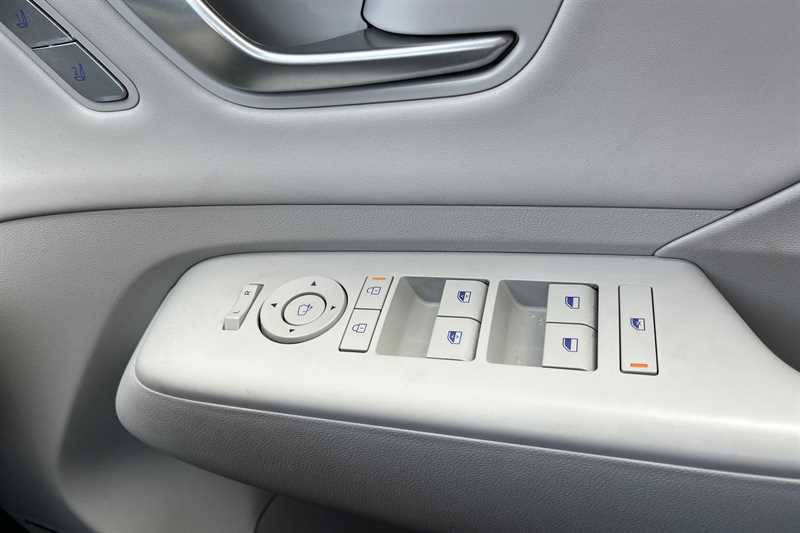 Used Hyundai KONA 2023 for sale - 78075718: Photo 16