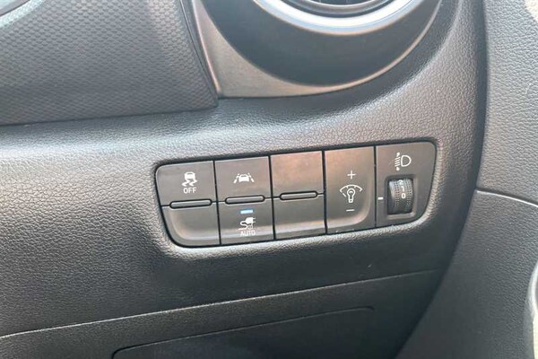 Used Hyundai KONA 2021 for sale - 75212040: Photo 39
