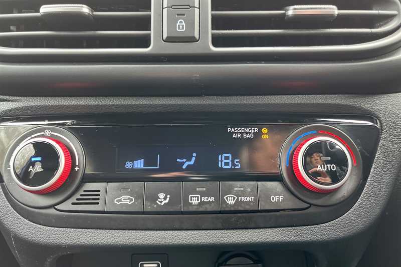 Used Hyundai i10 2023 for sale - 77929989: Photo 15