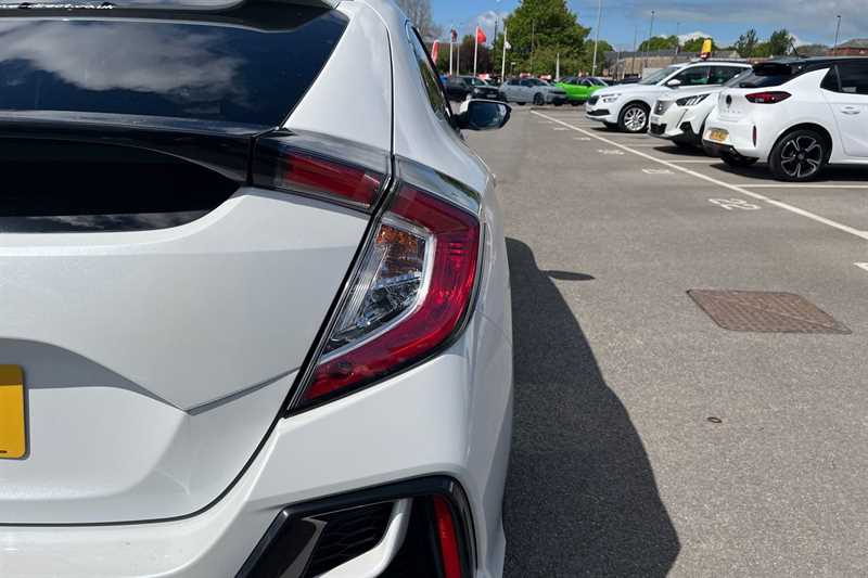 Used Honda Civic 2021 for sale - 76517493: Photo 32