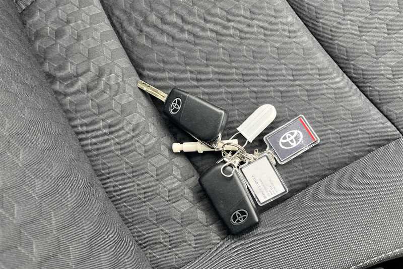 Used Toyota Yaris 2021 for sale - 78217170: Photo 36