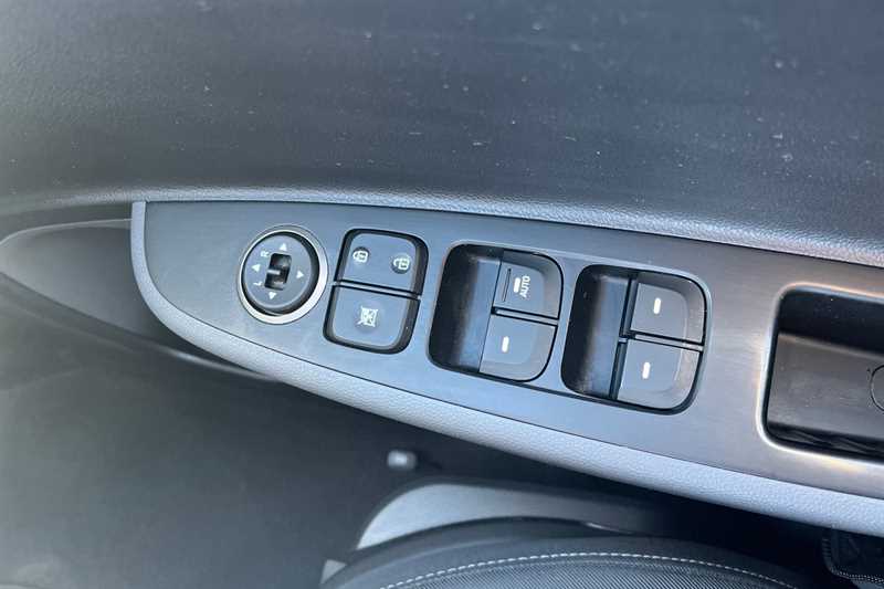 Used Hyundai i10 2019 for sale - 78139105: Photo 16