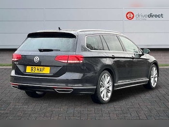 Used Volkswagen Passat undefined for sale - 77335401: Photo