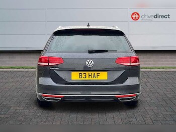 Used Volkswagen Passat undefined for sale - 77335401: Photo