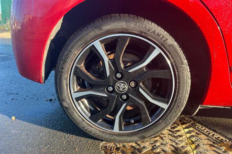 Used Toyota Yaris 2016 for sale - 77309444: Photo 10