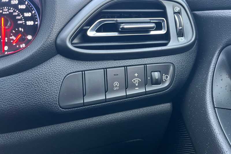 Used Hyundai i30 2022 for sale - 77362830: Photo 38