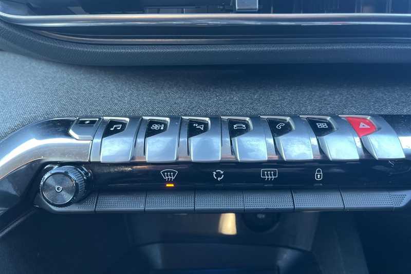 Used Peugeot 3008 2022 for sale - 77566382: Photo 15