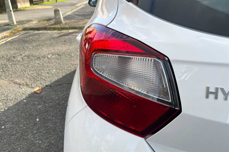 Used Hyundai i10 2025 for sale - 76956601: Photo 31