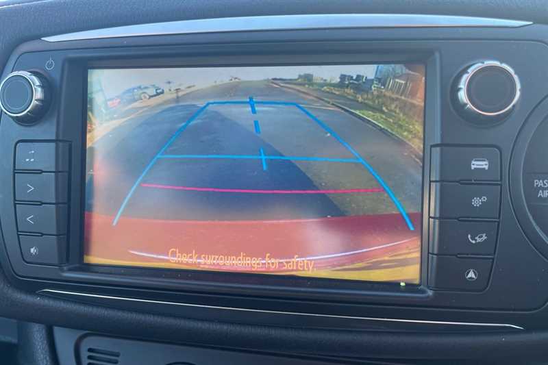 Used Toyota Yaris 2016 for sale - 77321878: Photo 19