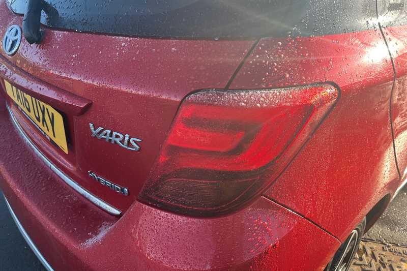 Used Toyota Yaris 2016 for sale - 77321878: Photo 32