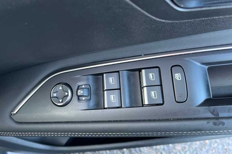 Used Peugeot 3008 2022 for sale - 77473978: Photo 16