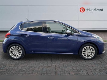 Used Peugeot 208 2017 for sale - 75889111: Photo