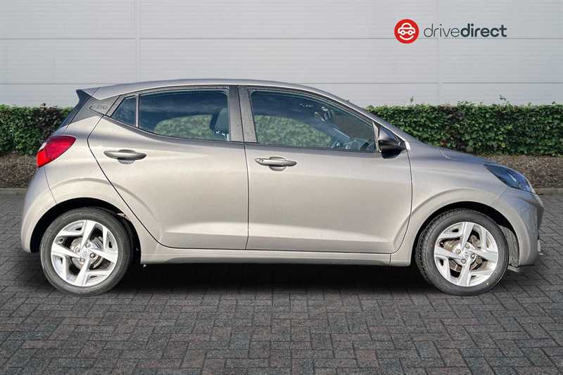Used Hyundai i10 2021 for sale - 77296111: Photo 2