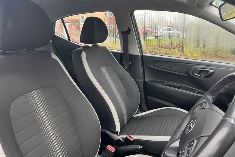 Used Hyundai i10 2021 for sale - 77486125: Photo 23